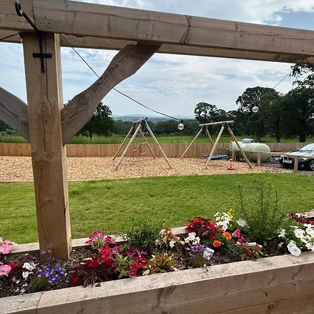 The Plough Bed & Breakfast 3*