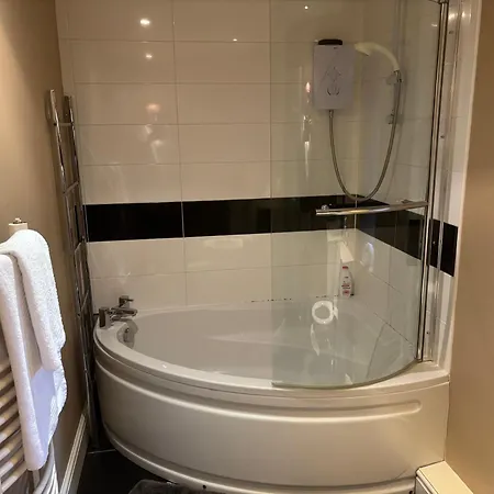 The Plough Bed & Breakfast 3*
